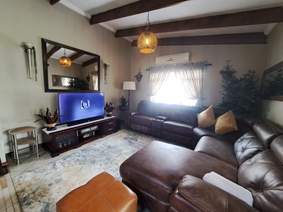 3 Bedroom Property for Sale in Waterval East North West